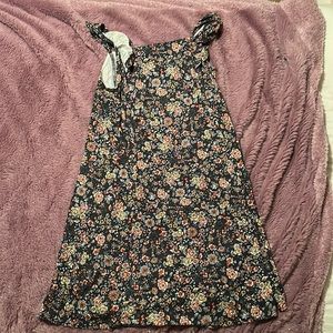 Cute Floral patterned loft dress